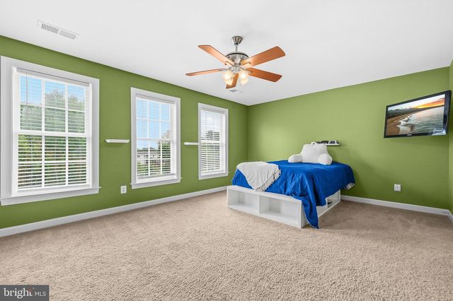 3508 FINISH LINE DR, Gainesville, VA 20155