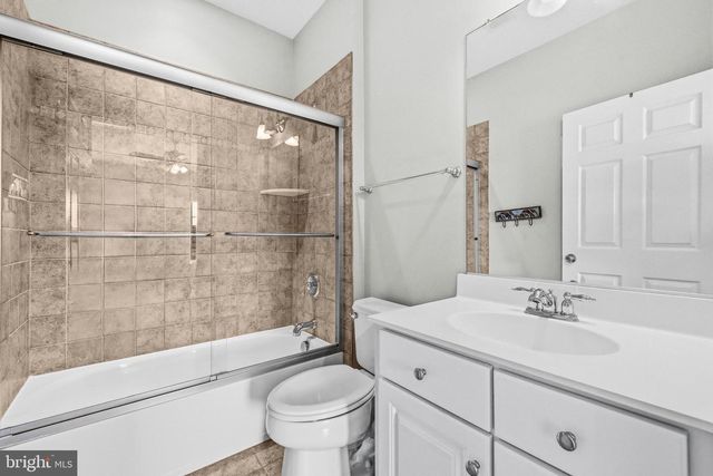 3508 FINISH LINE DR, Gainesville, VA 20155