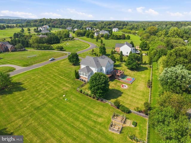3508 FINISH LINE DR, Gainesville, VA 20155