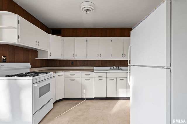 3416 S LINCOLN Avenue, Springfield, IL 62704