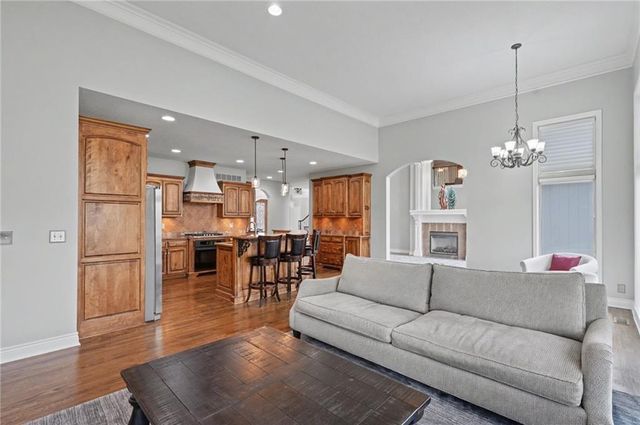 20606 W 88th Terrace, Lenexa, KS 66220