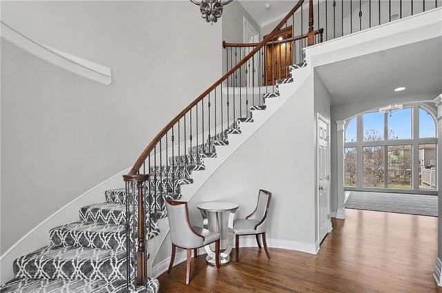 20606 W 88th Terrace, Lenexa, KS 66220