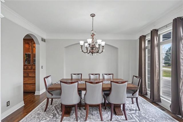 20606 W 88th Terrace, Lenexa, KS 66220