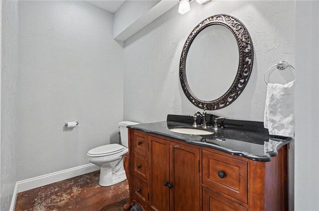 20606 W 88th Terrace, Lenexa, KS 66220