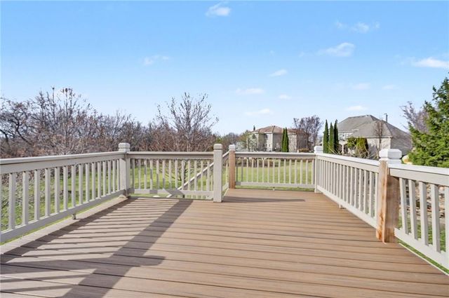 20606 W 88th Terrace, Lenexa, KS 66220