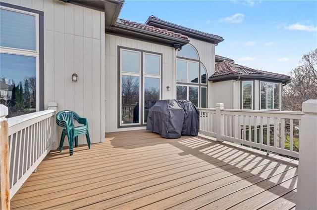 20606 W 88th Terrace, Lenexa, KS 66220