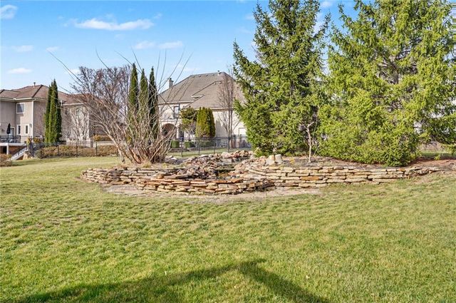 20606 W 88th Terrace, Lenexa, KS 66220