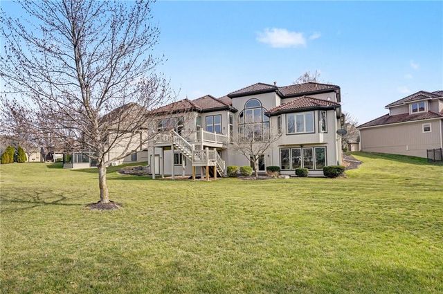 20606 W 88th Terrace, Lenexa, KS 66220