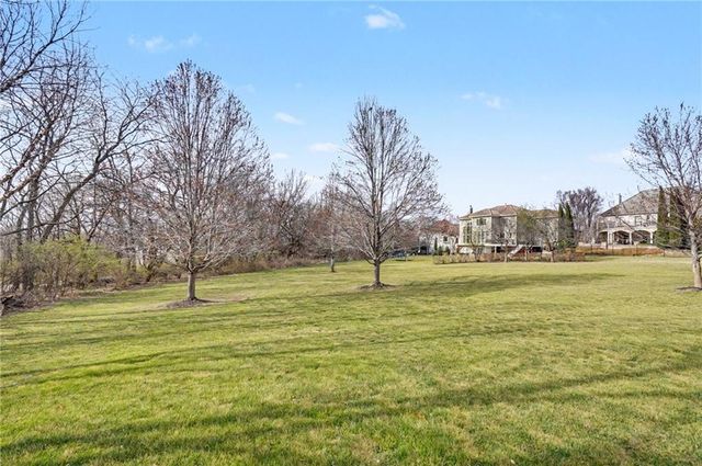 20606 W 88th Terrace, Lenexa, KS 66220