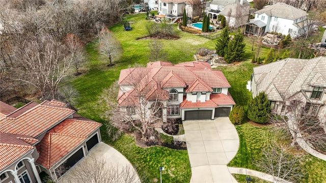 20606 W 88th Terrace, Lenexa, KS 66220