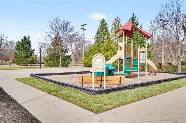 20606 W 88th Terrace, Lenexa, KS 66220