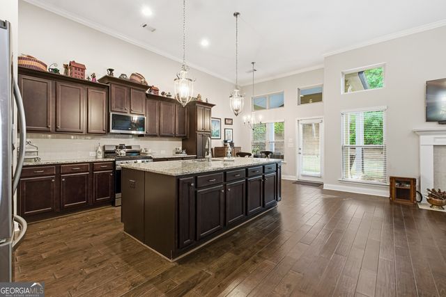 2668 Limestone Creek Drive, Gainesville, GA 30501
