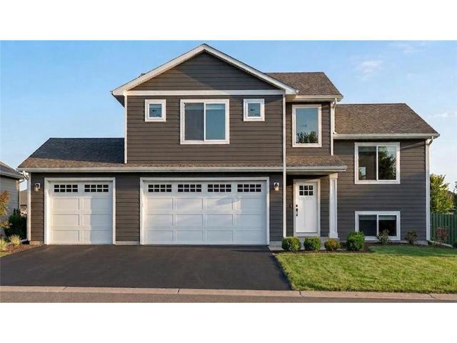 239 Eagle Ridge Drive, Roberts, WI 54023