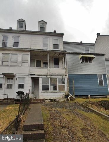 931 W SPRUCE ST, Coal Township, PA 17866