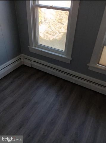 931 W SPRUCE ST, Coal Township, PA 17866