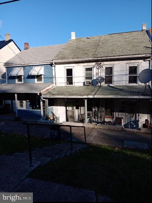 931 W SPRUCE ST, Coal Township, PA 17866