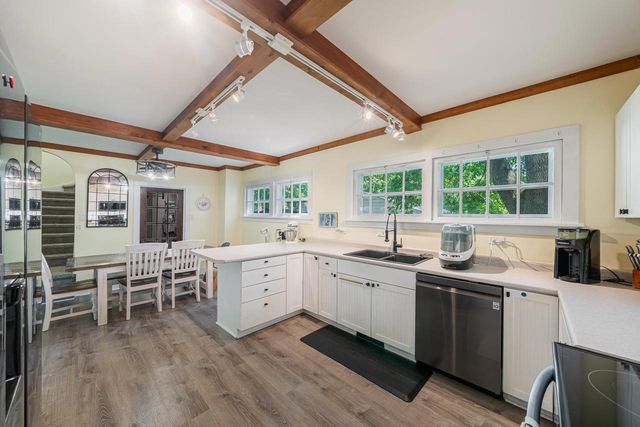390 ELM STREET, Menasha, WI 54952