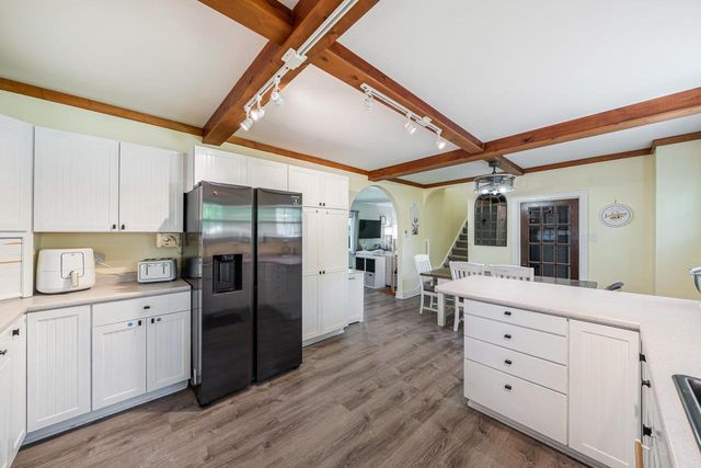 390 ELM STREET, Menasha, WI 54952