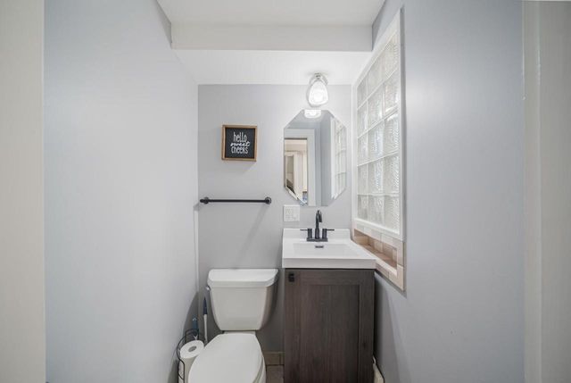 390 ELM STREET, Menasha, WI 54952