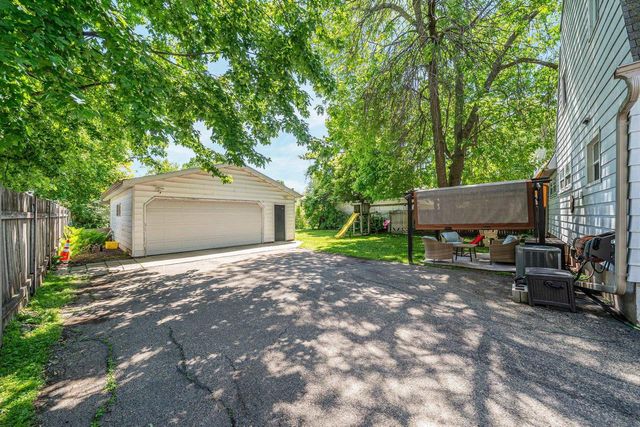390 ELM STREET, Menasha, WI 54952