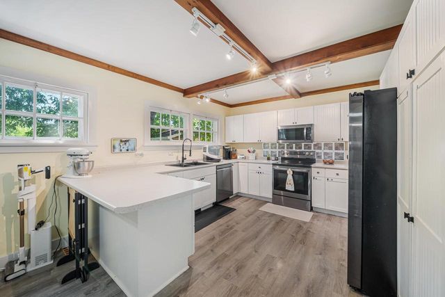 390 ELM STREET, Menasha, WI 54952