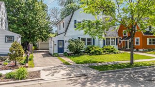 390 ELM STREET, Menasha, WI 54952