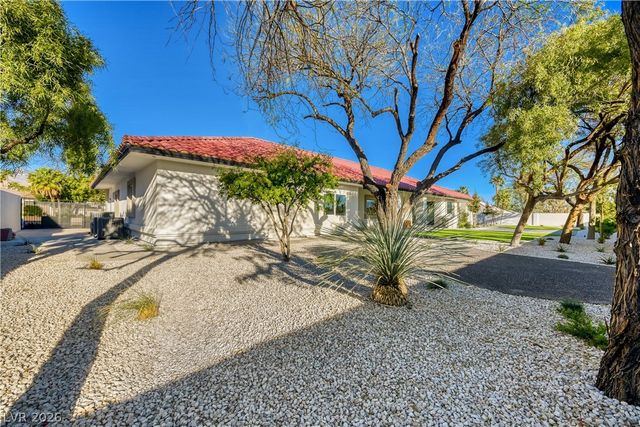 8755 Hickam Avenue, Las Vegas, NV 89129