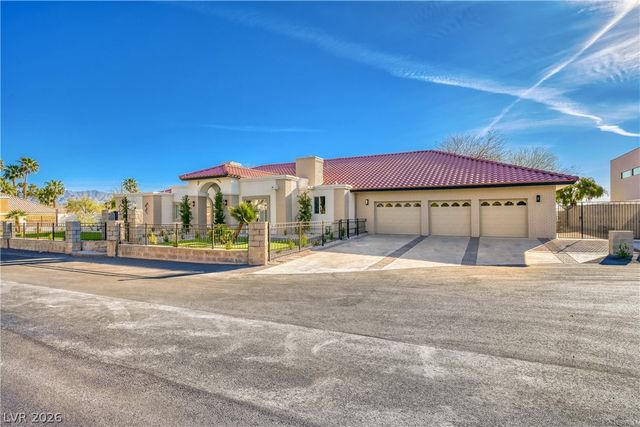 8755 Hickam Avenue, Las Vegas, NV 89129