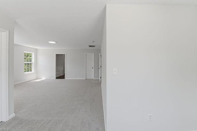 2560 Banbury CT, Hayes, VA 23072