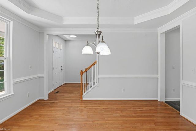 2560 Banbury CT, Hayes, VA 23072