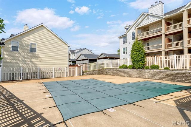 1524 Whispering Creek Drive A, Ballwin, MO 63021