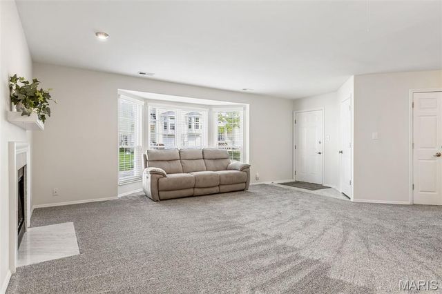 1524 Whispering Creek Drive A, Ballwin, MO 63021