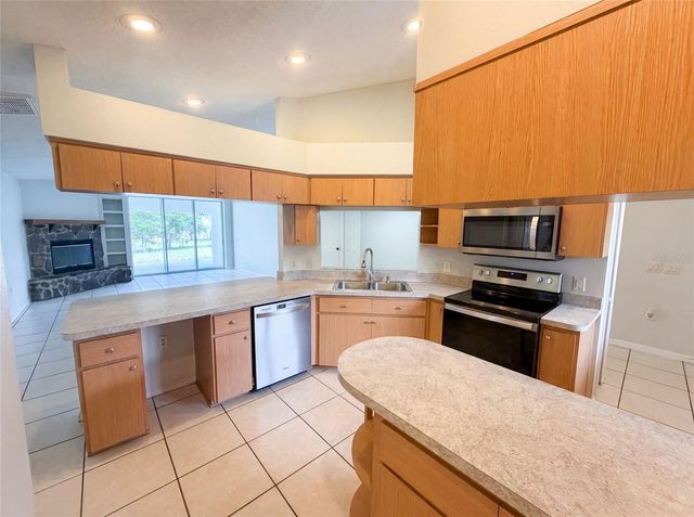 8383 PINEWOOD AVENUE, Brooksville, FL 34613