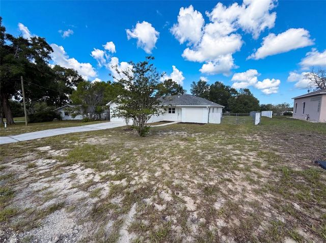 8383 PINEWOOD AVENUE, Brooksville, FL 34613