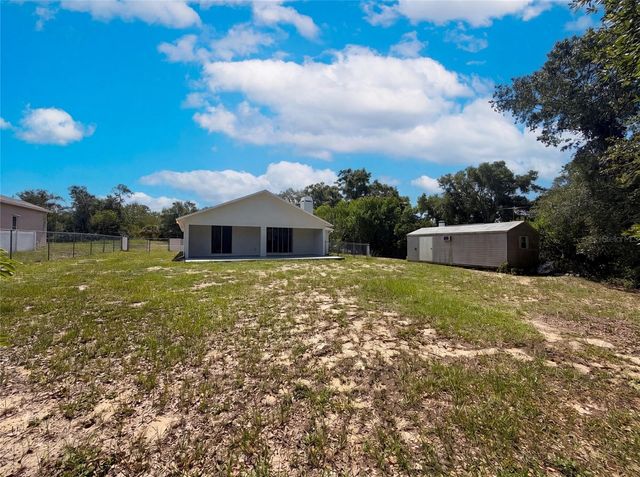 8383 PINEWOOD AVENUE, Brooksville, FL 34613