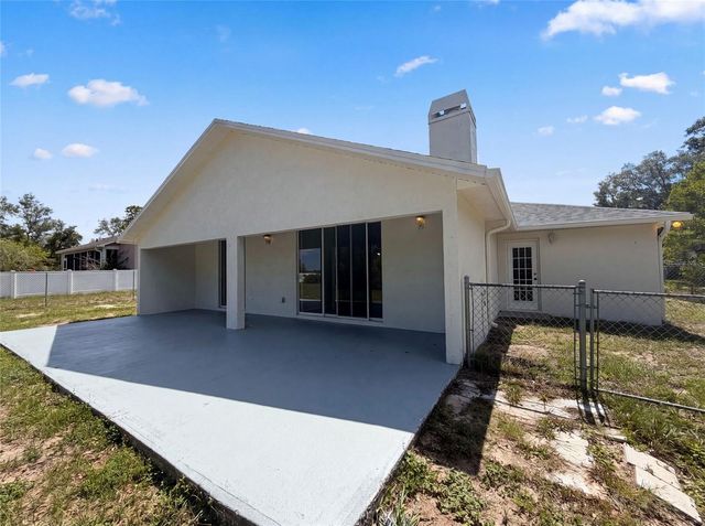 8383 PINEWOOD AVENUE, Brooksville, FL 34613