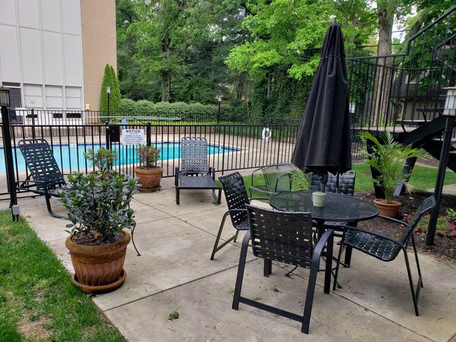 3831 West End Ave Apt 31, Nashville, TN 37205
