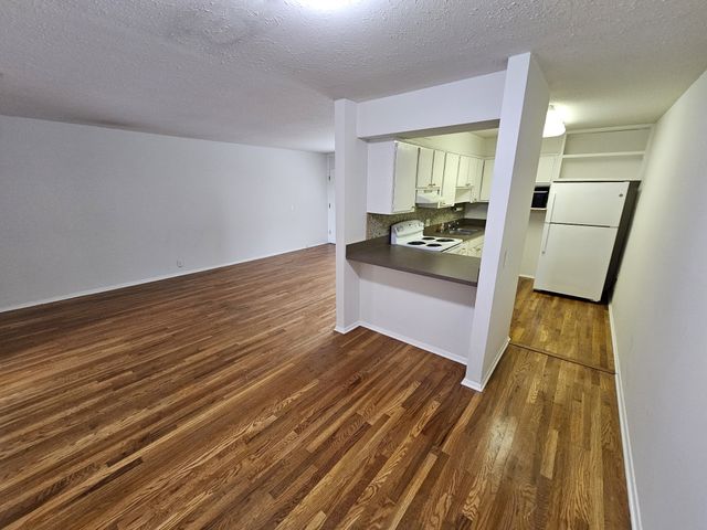 3831 West End Ave Apt 31, Nashville, TN 37205