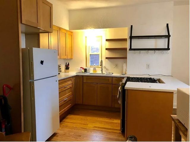 288 Sumner 3, Boston, MA 02128