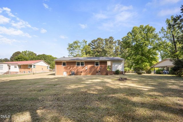 519 Nixon Drive, Sanford, NC 27330