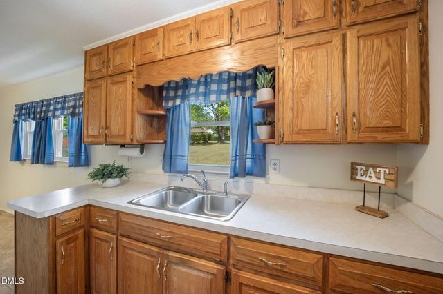 519 Nixon Drive, Sanford, NC 27330