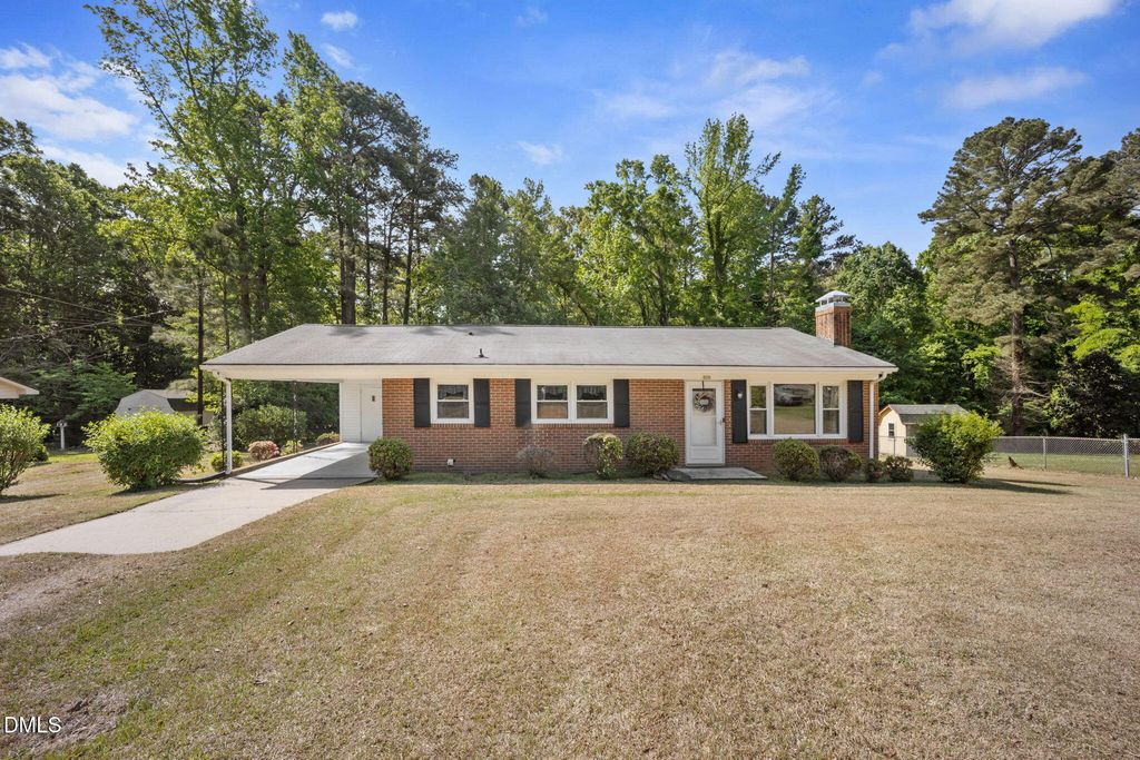 519 Nixon Drive, Sanford, NC 27330