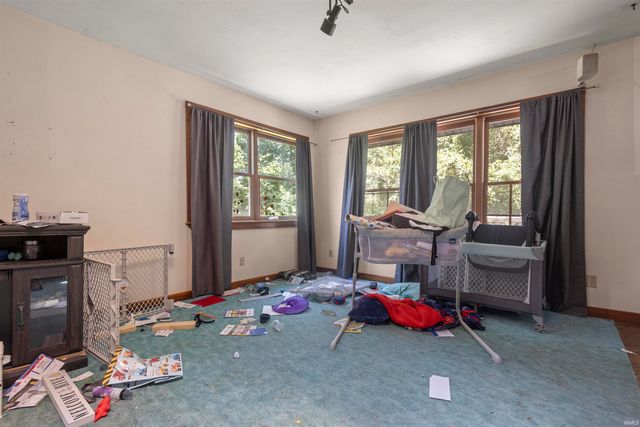 6269 E State Road 54, Bloomfield, IN 47424