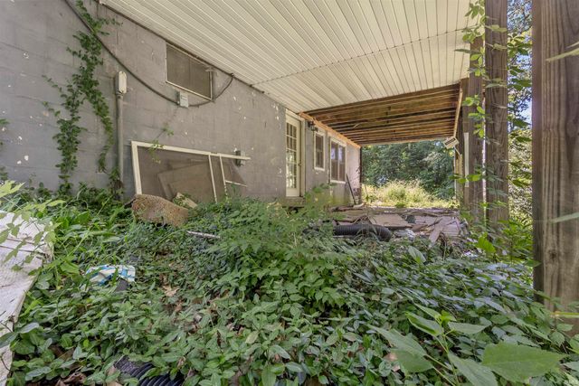 6269 E State Road 54, Bloomfield, IN 47424