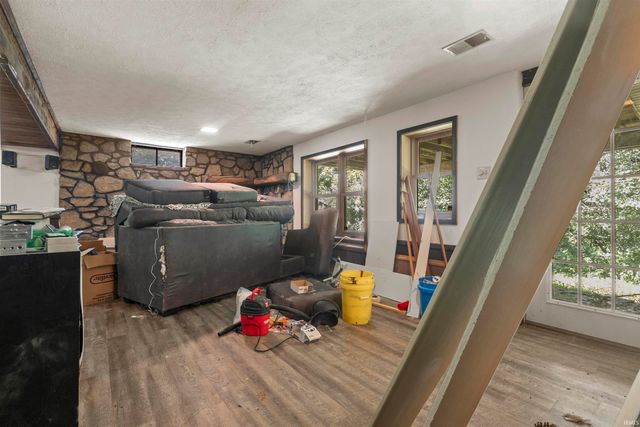 6269 E State Road 54, Bloomfield, IN 47424