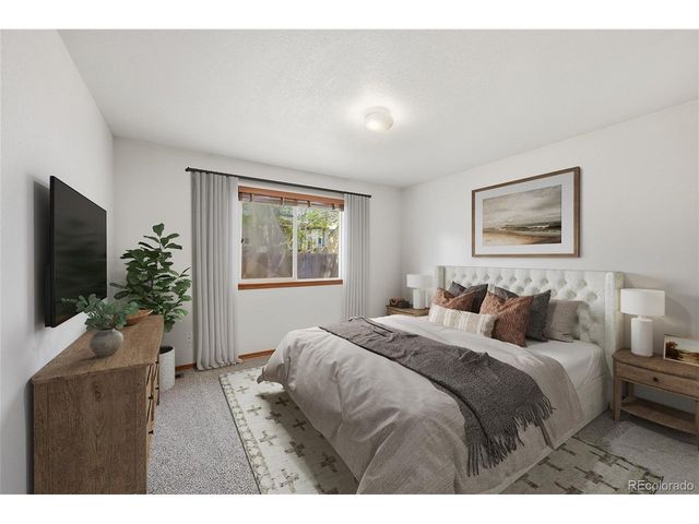 1390 E 96th Pl, Thornton, CO 80229