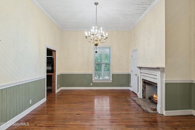 104 Queens Court, Brunswick, GA 31523