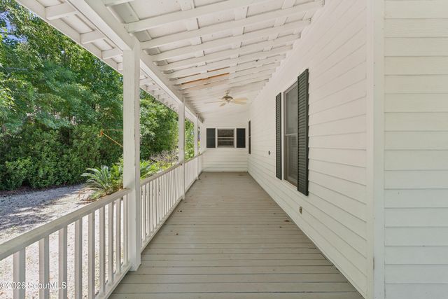 104 Queens Court, Brunswick, GA 31523