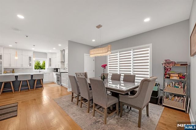 230 Park Avenue, Teaneck, NJ 07666