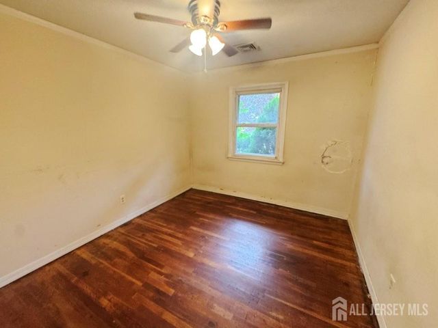 884 Sylvia Place, Woodbridge Proper, NJ 07095